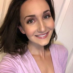 Meet your Posher, Hannah